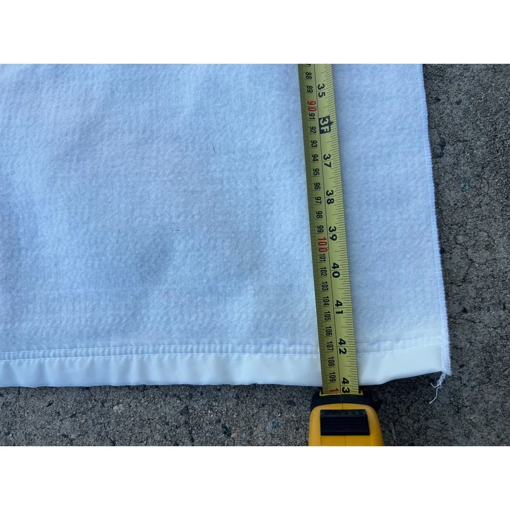 Unbranded Fleece Baby Blanket 40x42 White Embroidered Block Pastel Kids
